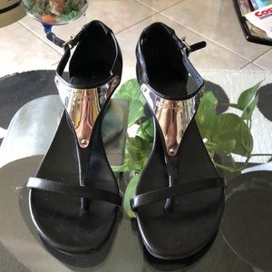 GUC Black Wedge Sandals